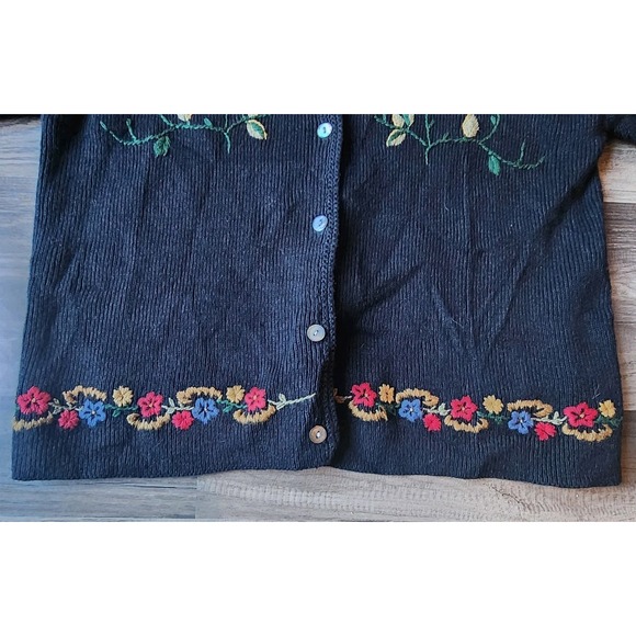 WOOLRICH CARDIGAN WOMENS SIZE LARGE FLORAL EMBROIDED BLACK BUTTON UP 90S VINTAGE - Picture 3 of 12